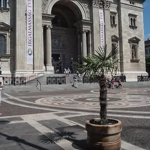  דירה Helena With View On St. Stephan's Basilica